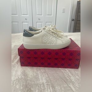 Tory Burch Leigh T-Logo Sneaker